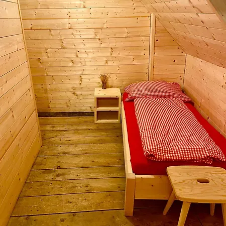 Alp Es-cha Dadour Bed & Breakfast 3*